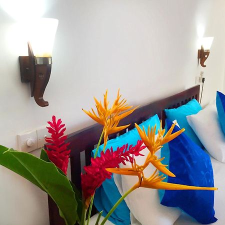 Blue Sky Beach Resort อูนาวาตูนา ภายนอก รูปภาพ