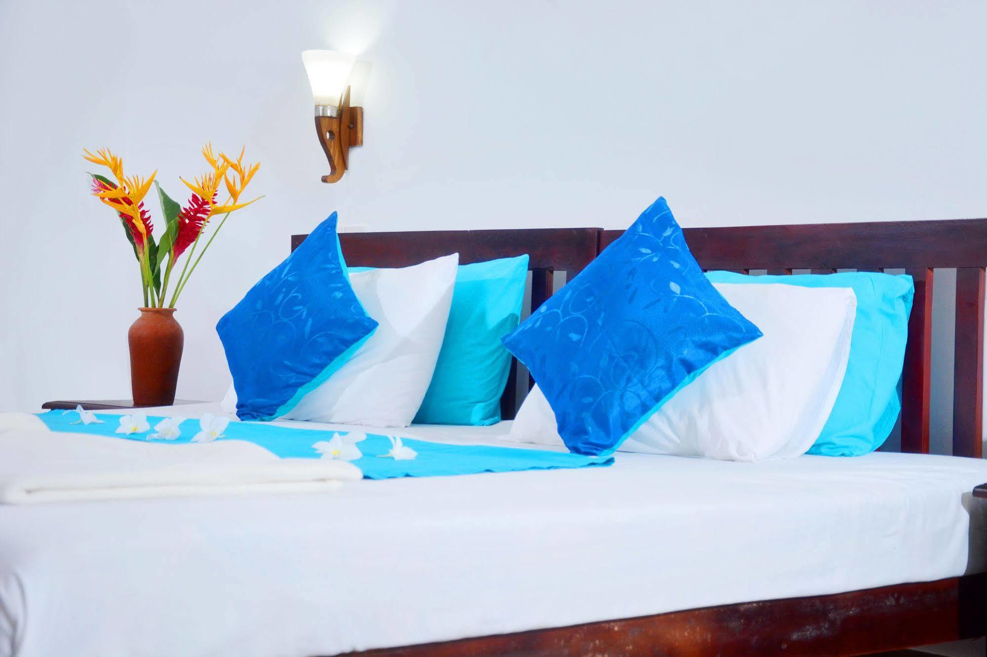 Blue Sky Beach Resort อูนาวาตูนา ภายนอก รูปภาพ