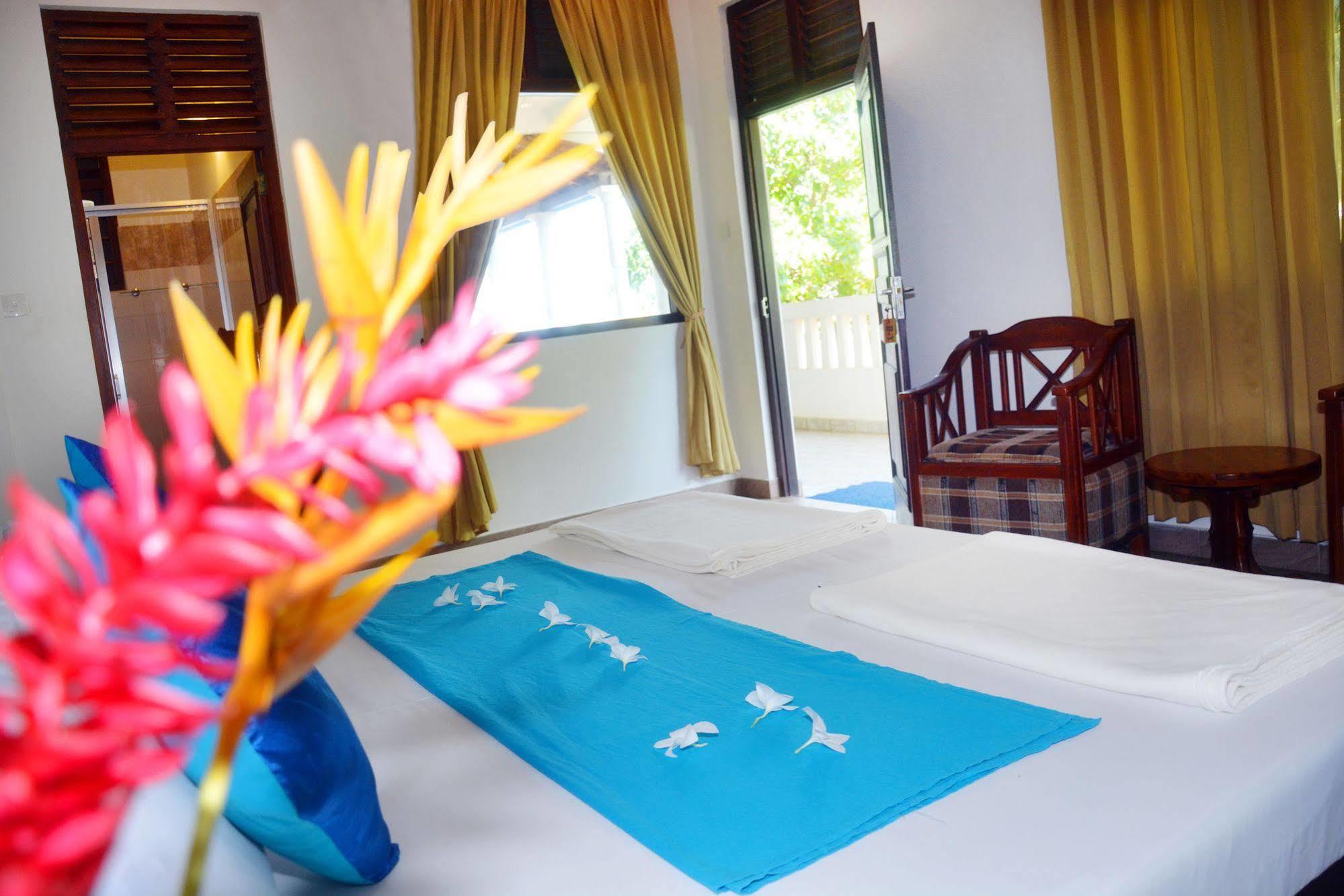 Blue Sky Beach Resort อูนาวาตูนา ภายนอก รูปภาพ